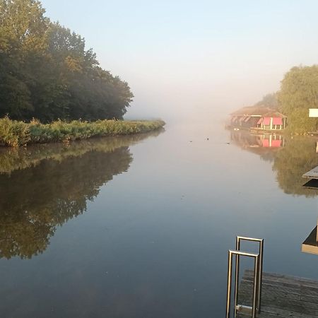 Bb De Woonboot Apartman Anna Paulowna Kültér fotó